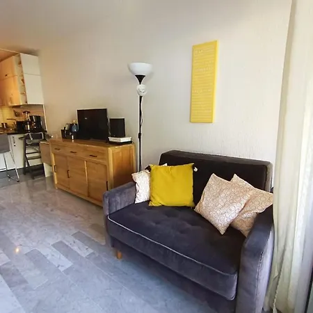 Tribuperez A Juan-antibes