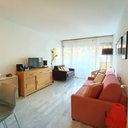 Tribuperez A Juan-antibes Apartment *
