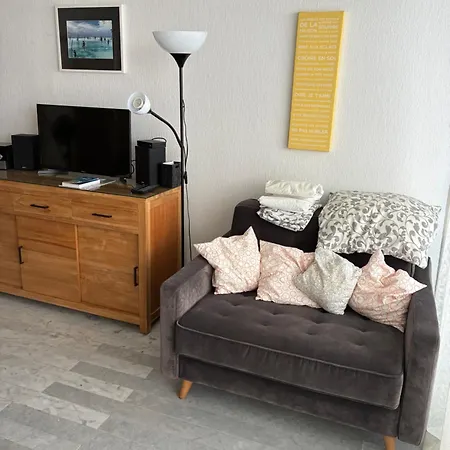 Tribuperez A Juan-antibes Apartment
