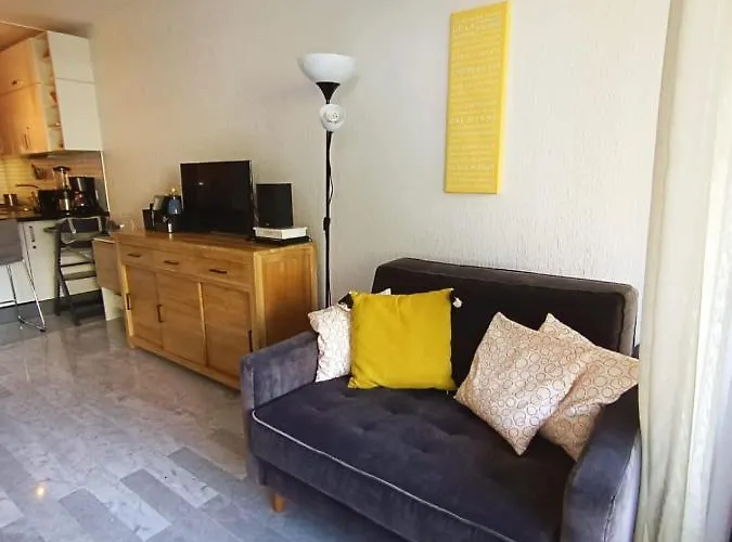 Tribuperez A Juan-antibes